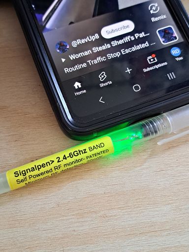 Signalpen Cellphone RF monitoring on 4G/5G LTE, 1.7Ghz -6Ghz (2.4-6Ghz version)